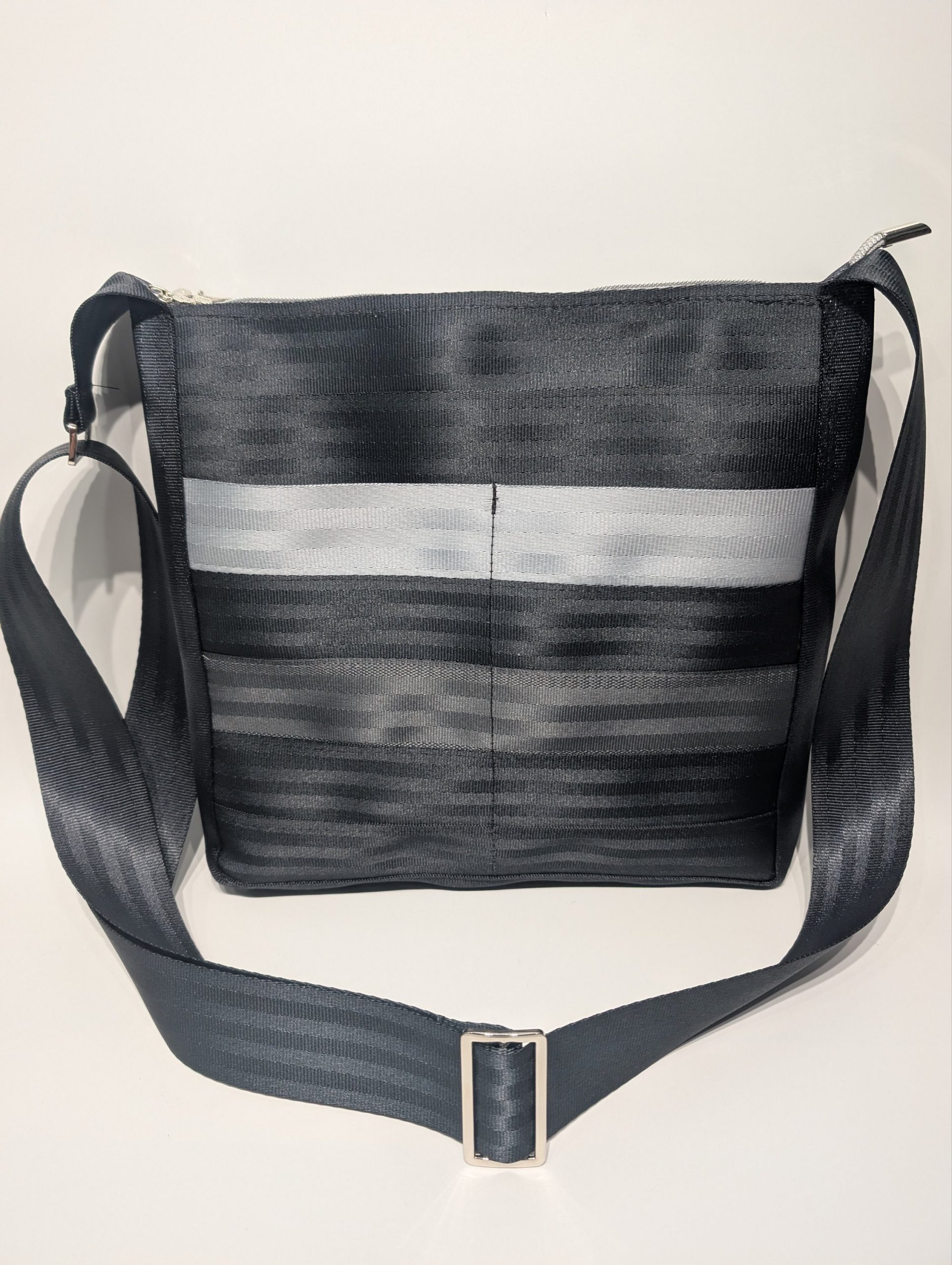 Shades of Grey Garnet Crossbody Bag - Image 2