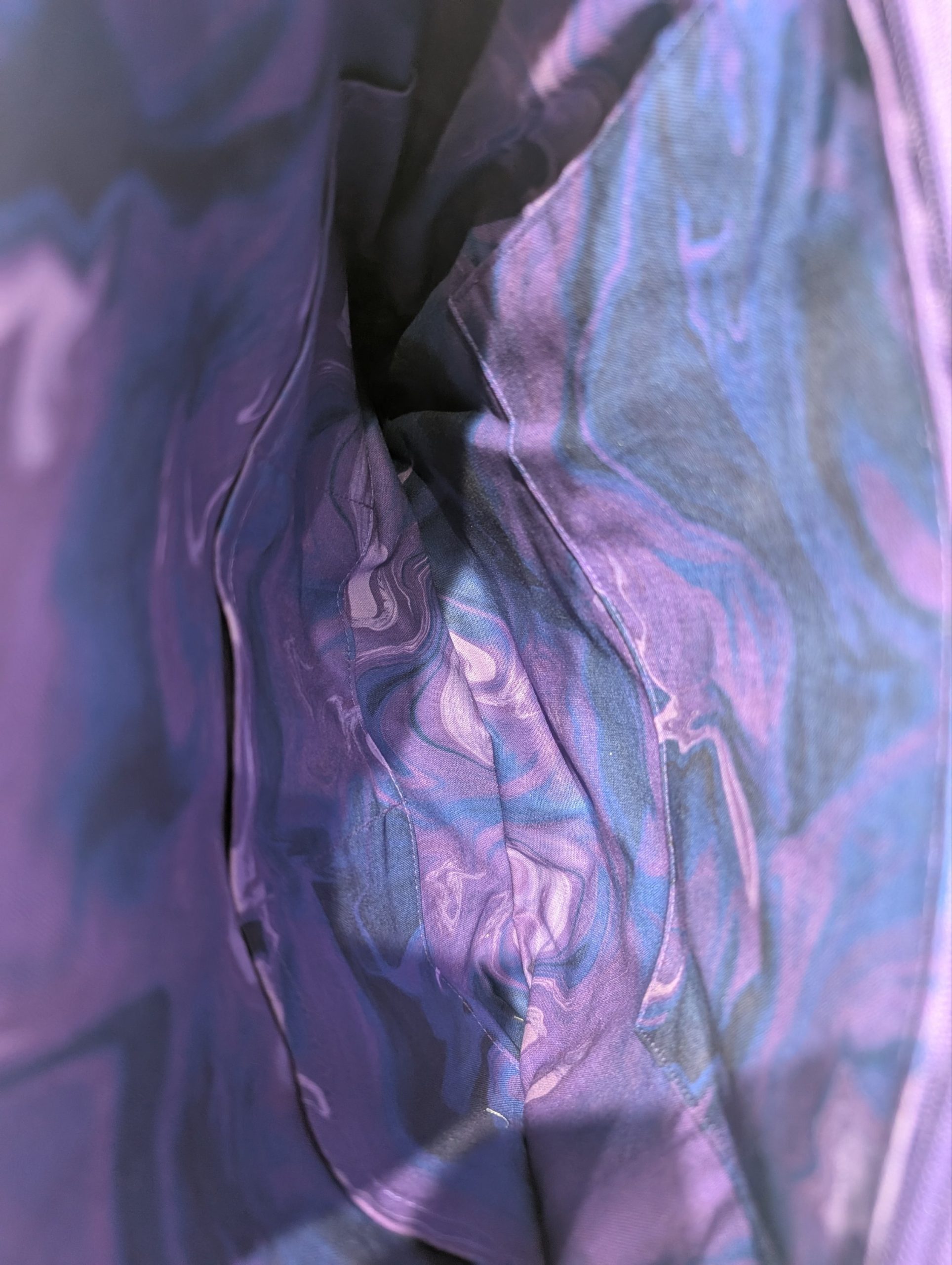 Violet Garnet Crossbody Bag - Image 2