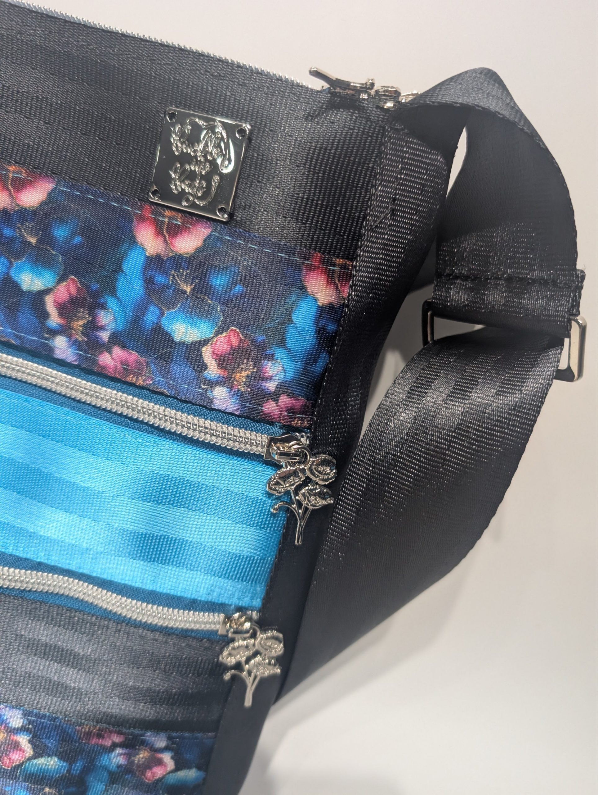 Velvet Pansy Crossbody Bag - Image 5