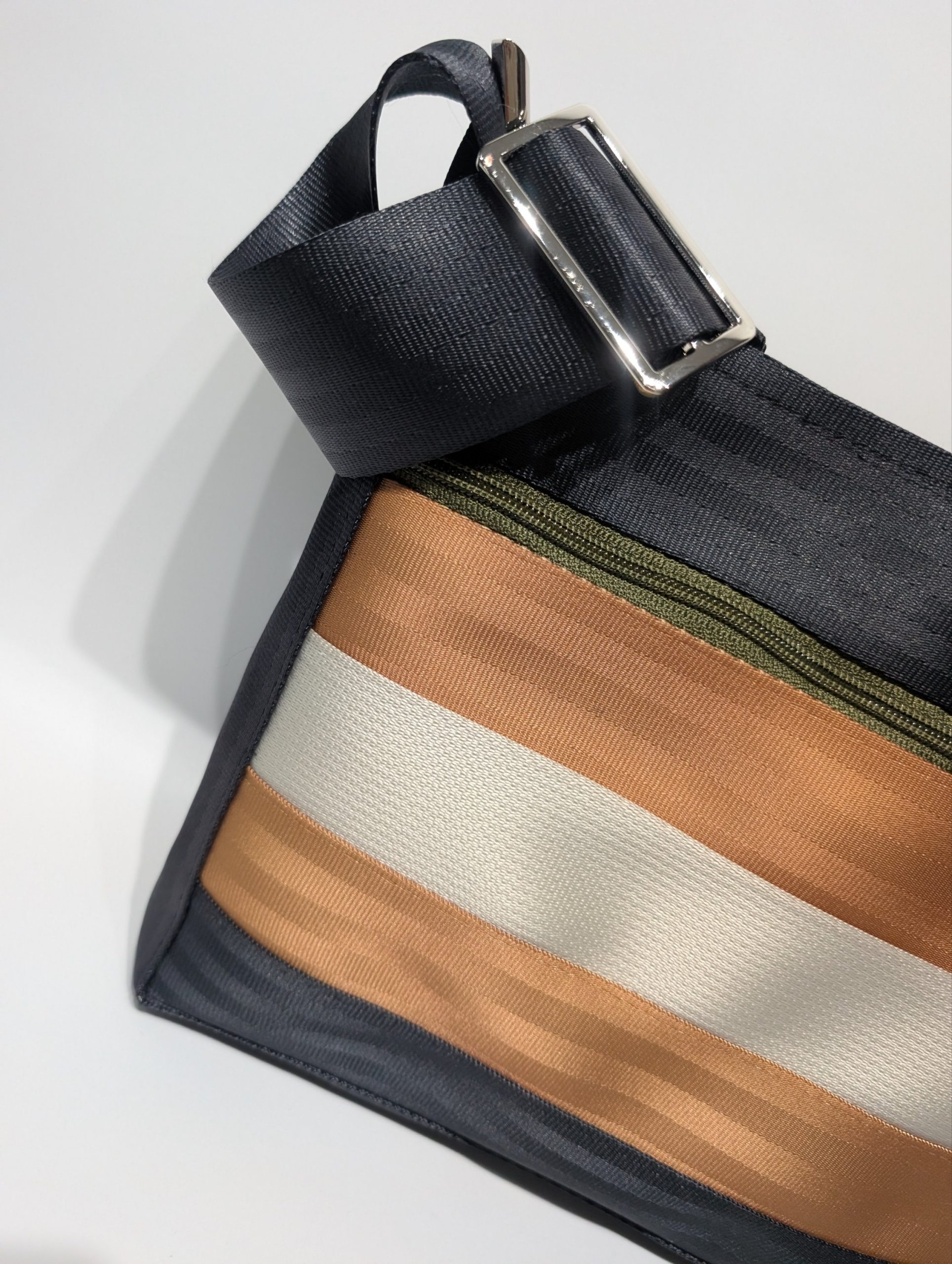 Spice and Wheat Jasper Crossbody Bag - Image 3