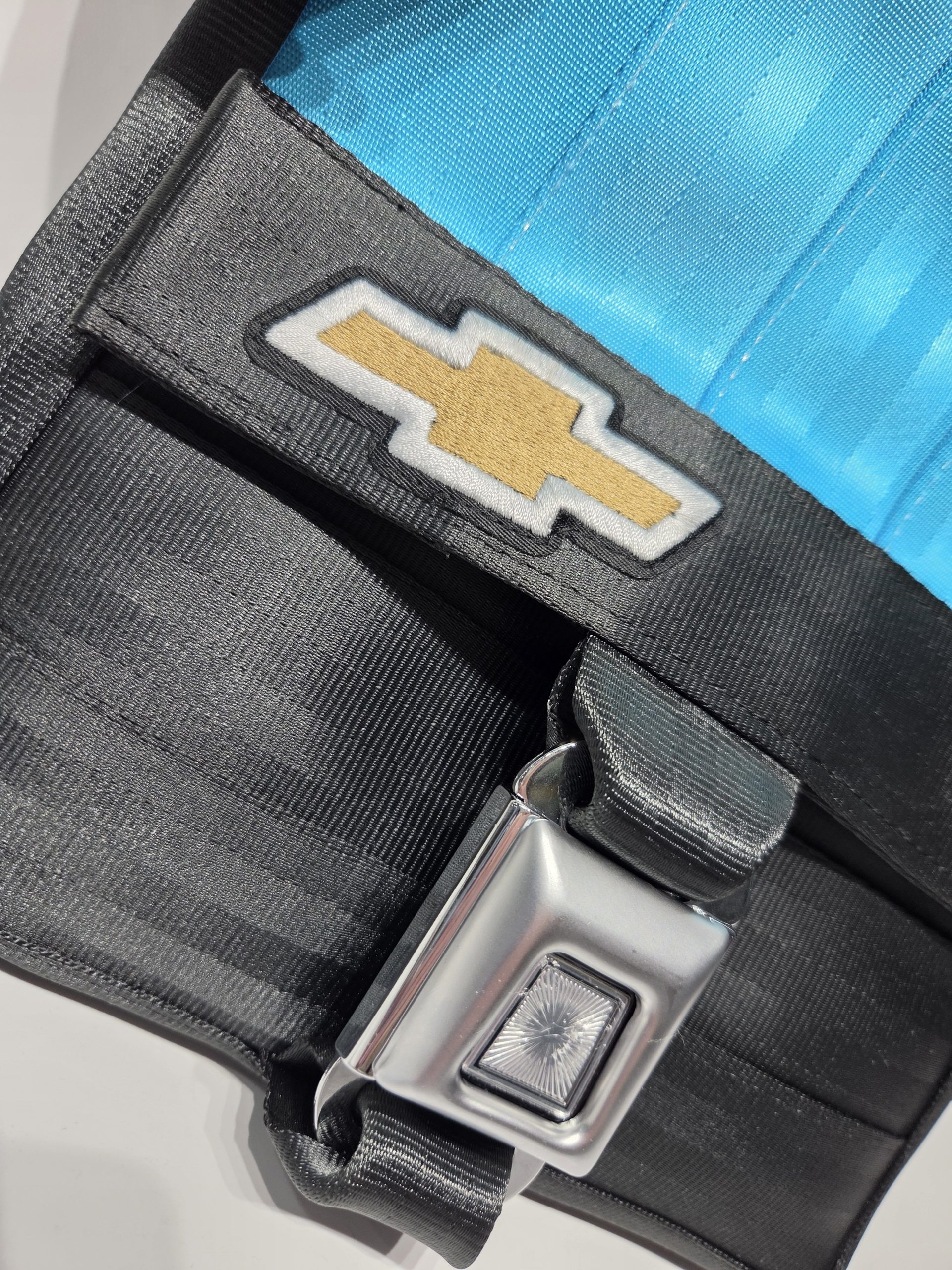 Calypso Blue Chevy Aventurine Messenger - Image 4
