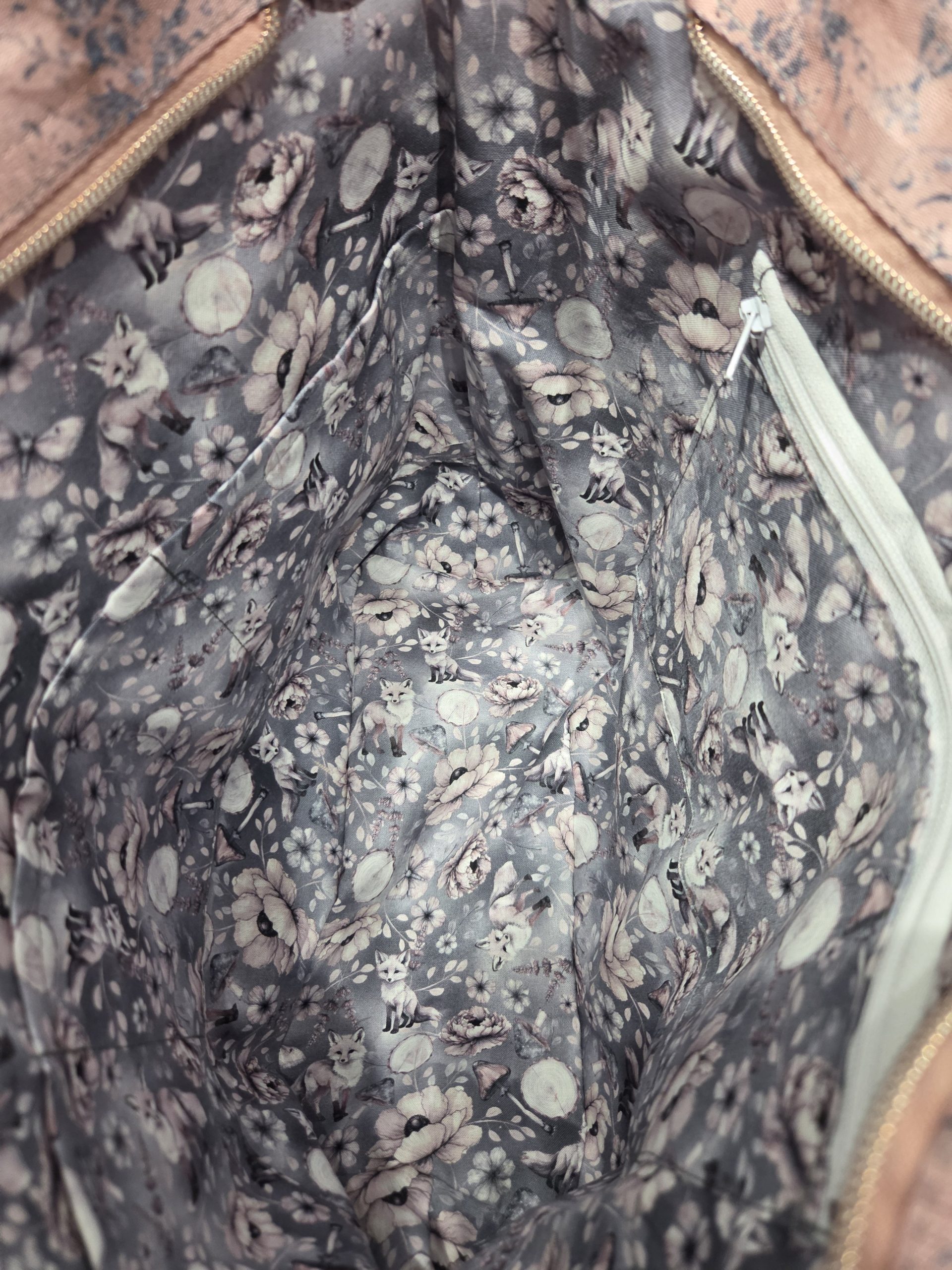 Damask Rose Opal Tote Bag - Image 2
