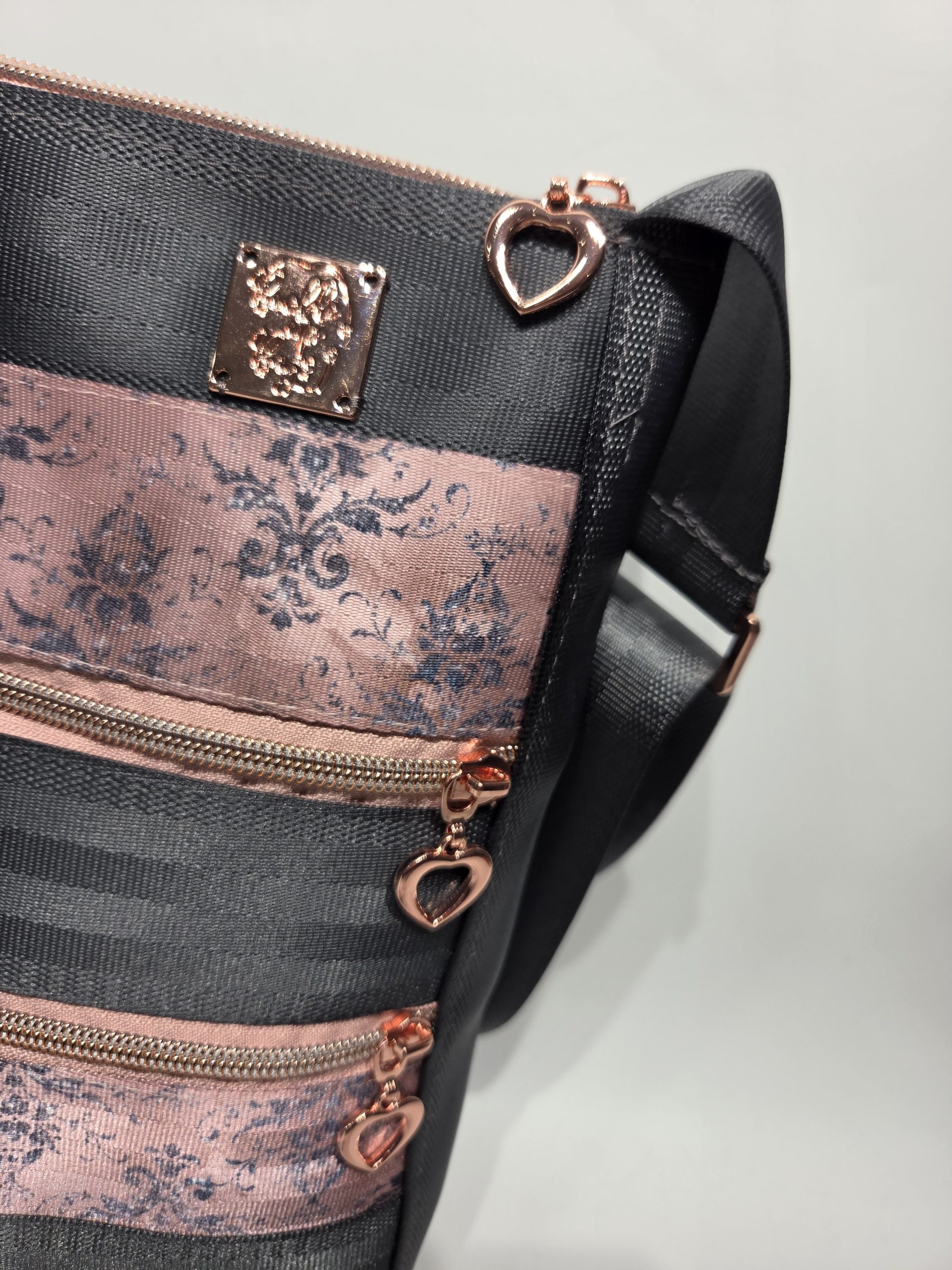 Damask Rose Garnet Crossbody Bag - Image 4
